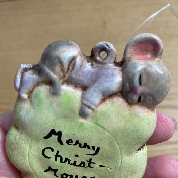 Vintage Ceramic Mouse Christmas Ornament Handmade Sleeping Baby Mouse 1989 4" - Picture 3 of 6